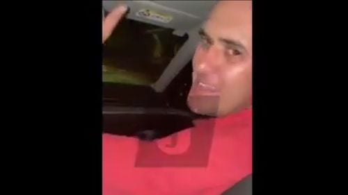 VIDEO Viceprim-ministrul Croaţiei a demisionat după ce în presă a apărut o înregistrare video cu el trăgând cu arma dintr-o maşină în mişcare