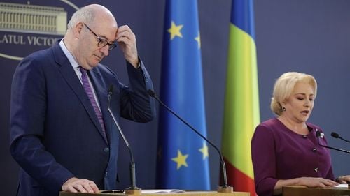 Comisarul european pentru agricultură: 75% din porcii crescuți în gospodării se află în România/ Guvernul a solicitat sprijin tehnic și financiar Comisiei Europene pentru a combate pesta porcină