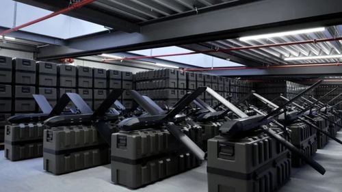 Fondatorul Spotify a investit 600 de milioane de euro într-un startup din domeniul apărării care furnizează drone Ucrainei / Vehiculele aeriene kamikaze HF-1 produse de companie sunt realizate din placaj și echipate cu AI