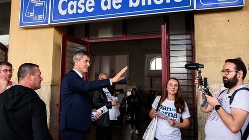 Dan Barna, criticat de istoricul Mădălin Hodor după anunțul că va participa la un interviu cu Ion Cristoiu: A uitat că domnul Coroiu a fost agentul de propagandă al grupării mafiot-politice care a reușit să distrugă DNA și să decredibilizeze lupta anti-corupție