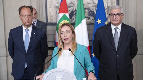 Italia vrea ca Uniunea Europeană să dea mai mulți bani Africii și să creeze "coridoare umanitare europene" pentru a reduce numărul de imigranți ilegali în Europa