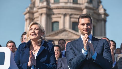 Președintele partidului Reunirea Națională (RN, dreapta extremă/populistă), Jordan Bardella, recunoaște pentru prima oară că ar putea candida la președinția Franței, dacă lidera RN, Marine Le Pen va fi declarată definitiv ineligibilă de justiție
