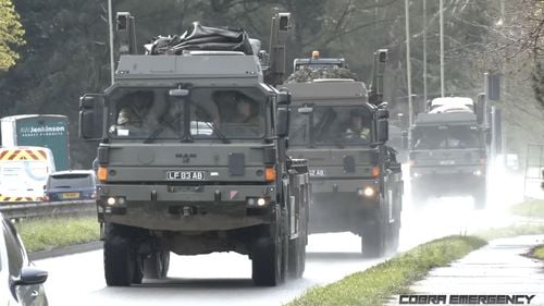 Sute de vehicule militare britanice au fost încărcate pe feriboturi cu destinaţia România pentru un exerciţiu major al NATO