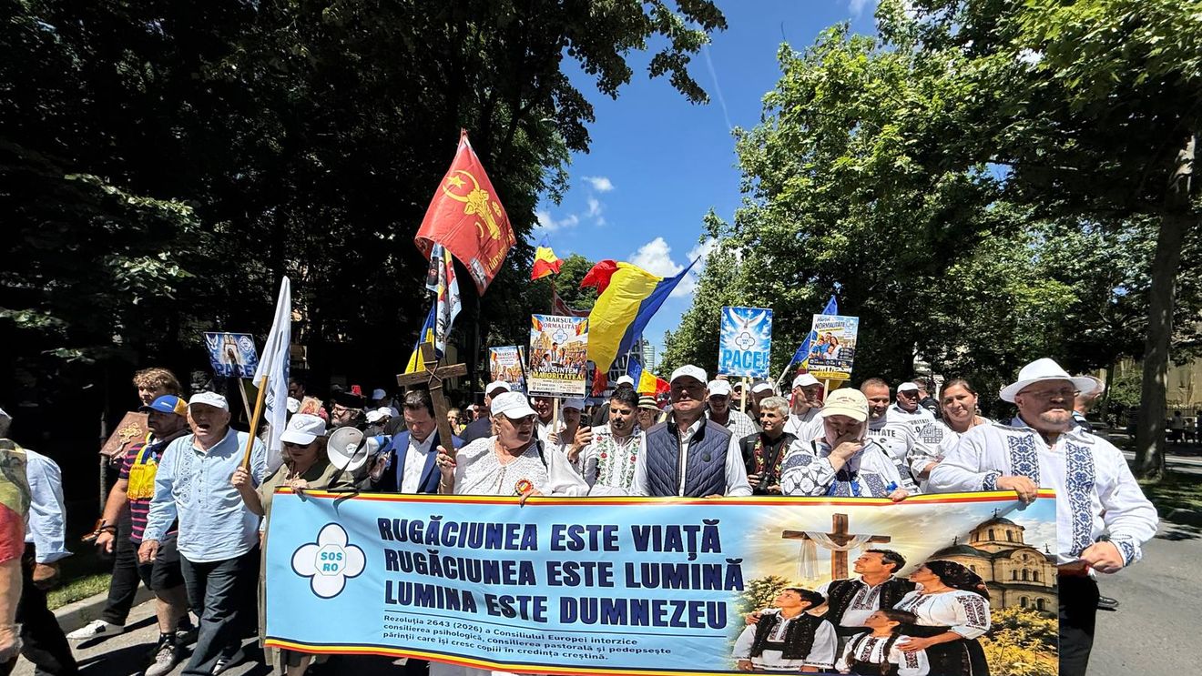 Extremista Diana Șoșoacă, proaspăt întoarsă din Rusia, și Dan Diaconescu, judecat pentru sex cu minori, sunt în fruntea ”Marşului pentru normalitate” organizat împotriva comunității LGBT