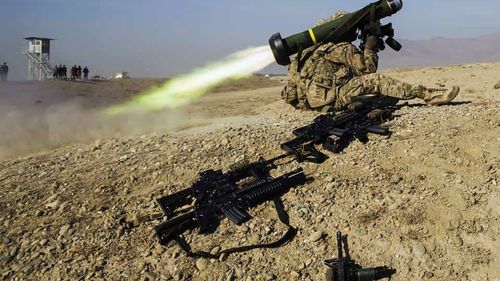 Propunere de OUG: Parlamentul va primi puteri sporite în achizițiile din apărare și domeniul securității