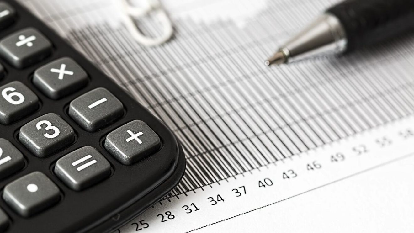 Deficitul comercial al României s-a adâncit în primele două luni, depășind 4,58 miliarde de euro/ Deficitul, mai mare cu 1,5 miliarde de euro față de aceeași perioadă din 2021