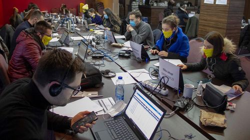 Partidul de stânga Vetevendosje a câștigat alegerile în Kosovo, potrivit mai multor exit-poll-uri