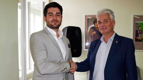 Planul prin care FDGR vrea să păstreze postul de primar în orașul președintelui Iohannis / Doi oameni de afaceri sunt variantele pentru alegerile de anul viitor