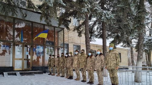 Femeile din Ucraina vor fi obligate începând cu anul 2022 să se înregistreze în forțele armate