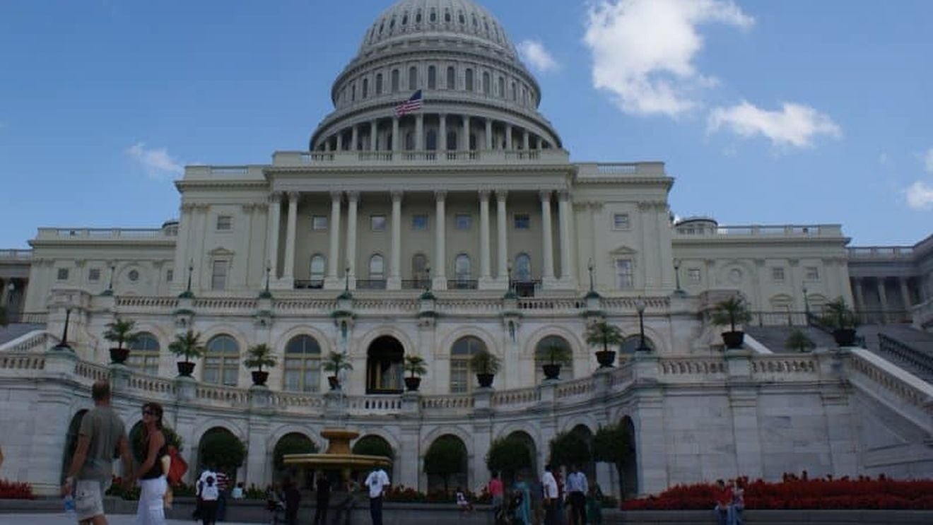 Alegătorii independenți și tinerii care votează pentru prima dată ar putea decide alegerile din SUA - analiști