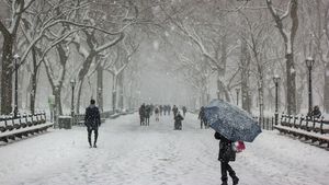 UPDATE Cursuri suspendate integral în școlile și grădinițele din 5 județe. În Vrancea, au fost suspendate doar cursurile de dimineață. Școli închise și în localități din Constanța și Giurgiu