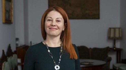 Ce mănânci și ce le gătești copiilor, în perioada de izolare, pentru a evita îngrășarea. / Plus: Programul de activități, pe ore, stabilit pentru familia sa de un medic infecționist cu specializări pe obezitate