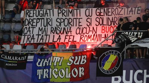 George Simion susține că nu mai are nici o legătură cu grupul ”Uniți sub tricolor” care a scandat ”Kosovo e Serbia” și a provocat întreruperea meciului de fotbal România - Kosovo