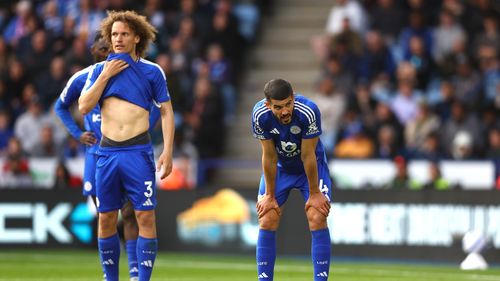 Leicester City a retrogradat din Premier League după un sezon dezastruos în care jucătorii au chefuit după demiterea antrenorului