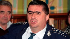 EXCLUSIV Ministrul USR al Economiei a numit administrator special la o firmă de armament un fost comandant de poliție, pensionar special / A stat doar o zi în USR, apoi s-a înscris în AUR, de unde a plecat / Cum explică Viorel Salvador Caragea numirea sa