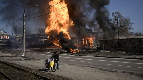LIVE Ziua 490 de război. Unsprezece morți, dintre care patru copii, în urma atacului rusesc asupra unei pizzerii din Kramatorsk/ Președinții Lituaniei și Poloniei discută la Kiev cu Zelenski despre aderarea la NATO/ Două nave de război rusești, observate în largul coastelor Taiwanului, care sprijină Ucraina