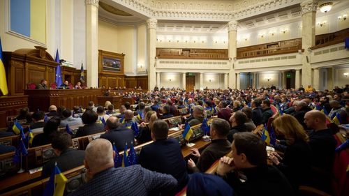 Opoziţia ucraineană a boicotat sesiunea parlamentului, cerând demisia întregului guvern după scandalul uriaș de corupție în care sunt implicați doi membri ai Executivului