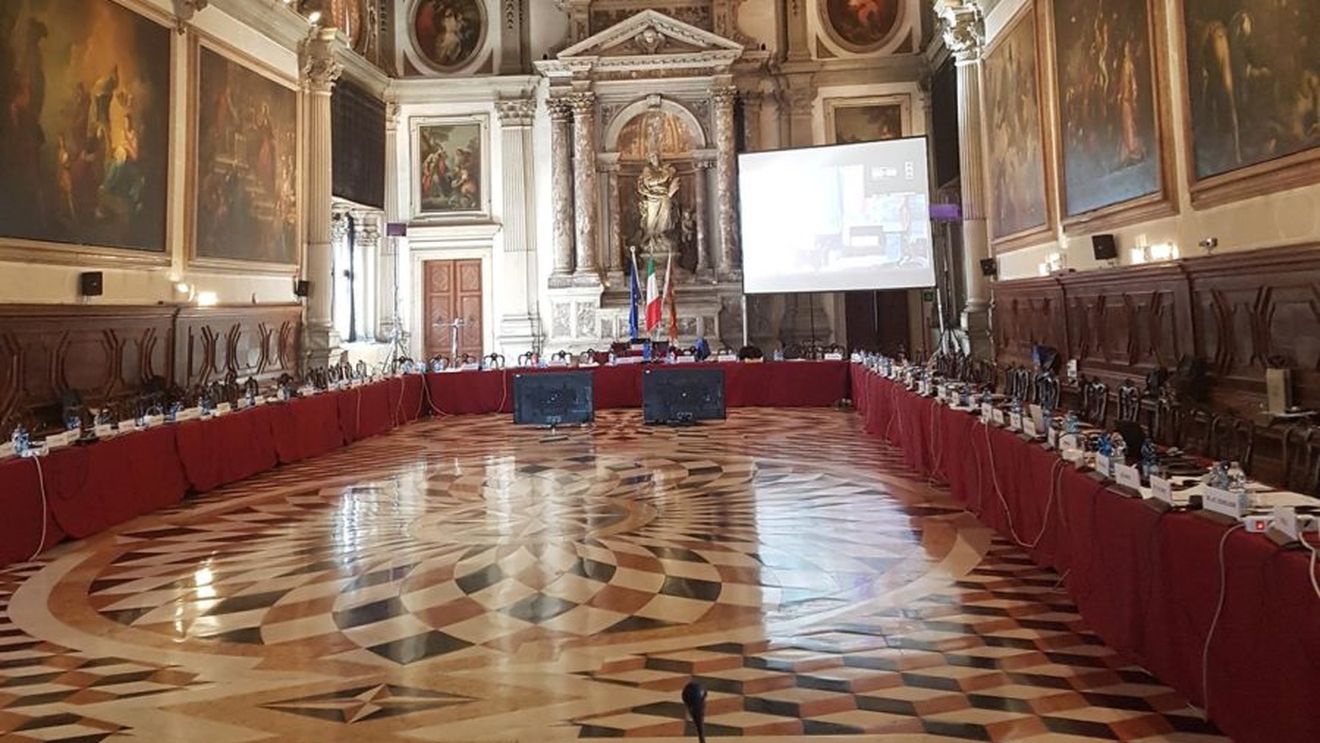 Comisia de la Veneția: avertisment pentru guvernarea de la Chișinău să nu grăbească discreționar reforma în justiție