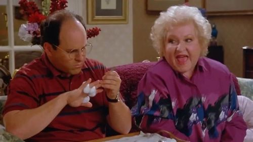 A murit Actrița Estelle Harris / A devenit cunoscută românilor interpretând rolul mamei lui George Constanza din serialul Seinfeld / Avea 93 de ani