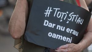 Dosarul "Azilele groazei" ajunge în instanţă / Fraţii Godei, judecaţi pentru trafic de persoane / 27 de inculptați trimiți în judecată