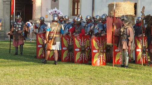 Începe oficial sezonul turistic la Alba Iulia: Garda Apulum și Garda Cetății își reiau spectacolele, de la 1 mai