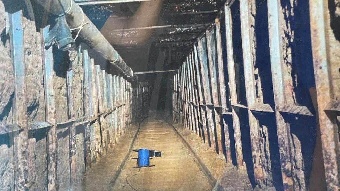 Tunel de jumătate de kilometru al traficanților de droguri, descoperit sub frontiera americano-mexicană