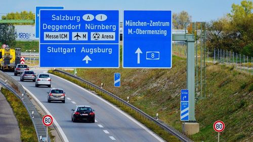 Germania ar putea introduce o taxă de autostradă pentru autoturisme / Cei mai afectați vor fi șoferii străini care vor tranzita țara