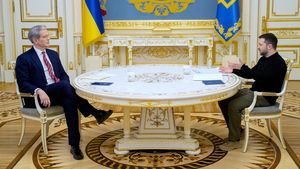 Acordul cu Ucraina privind resursele minerale nu este pe masă „momentan”, afirmă secretarul american al Trezoreriei