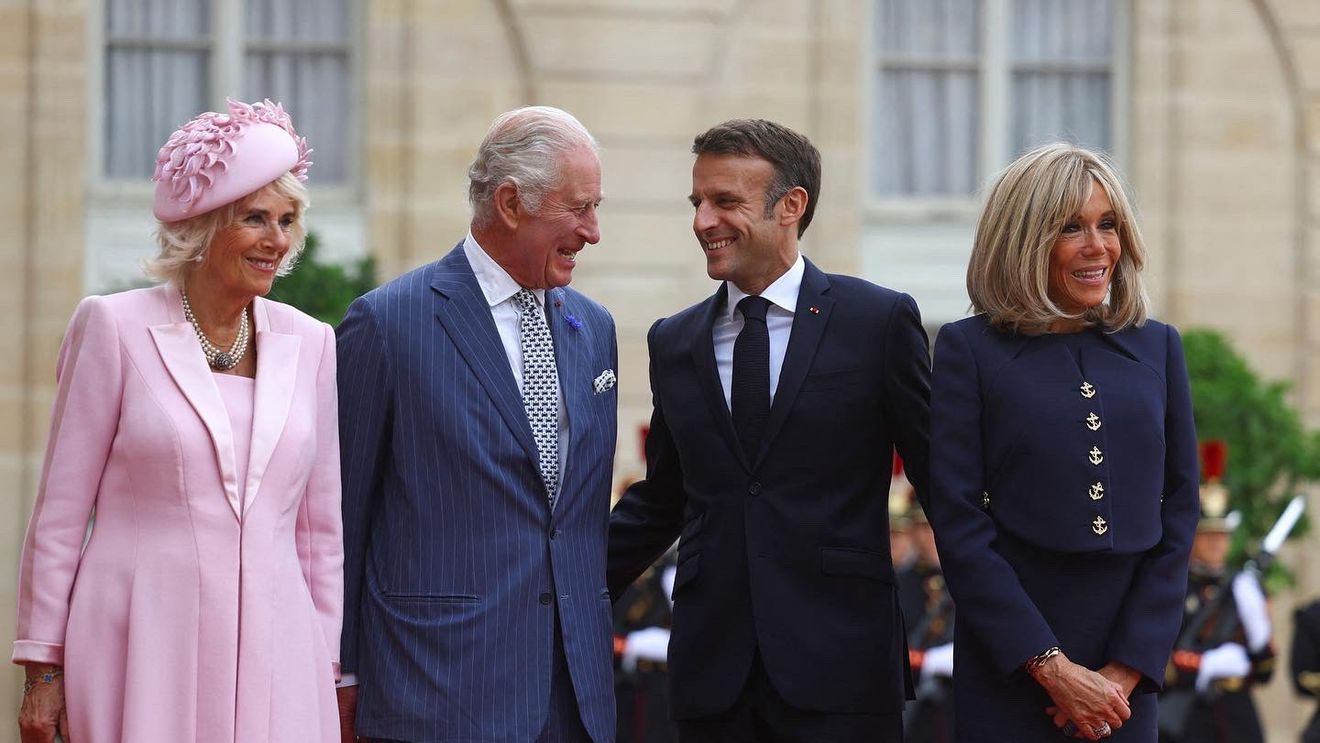 Cina de aproape 500 de mii de euro oferită de Emmanuel Macron regelui Charles al III-lea a făcut o gaură în bugetul președinției franceze