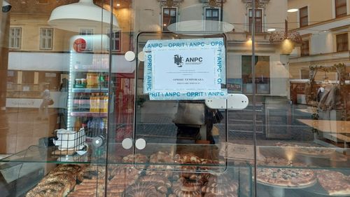 Mai multe covrigării și tonete de înghețată din centrul Sibiului au fost închise temporar de Protecția Consumatorului