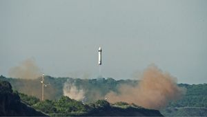 Japonia trage un semnal de alarmă, în Cartea Albă a Apărării, cu privire la ”o provocare fără precedent” din partea Chinei