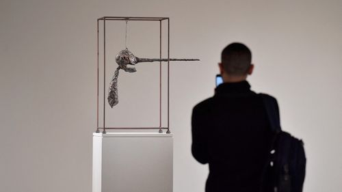 Bătălia a doi miliardari pentru o sculptură rară scoate la iveală o piață de artă misterioasă