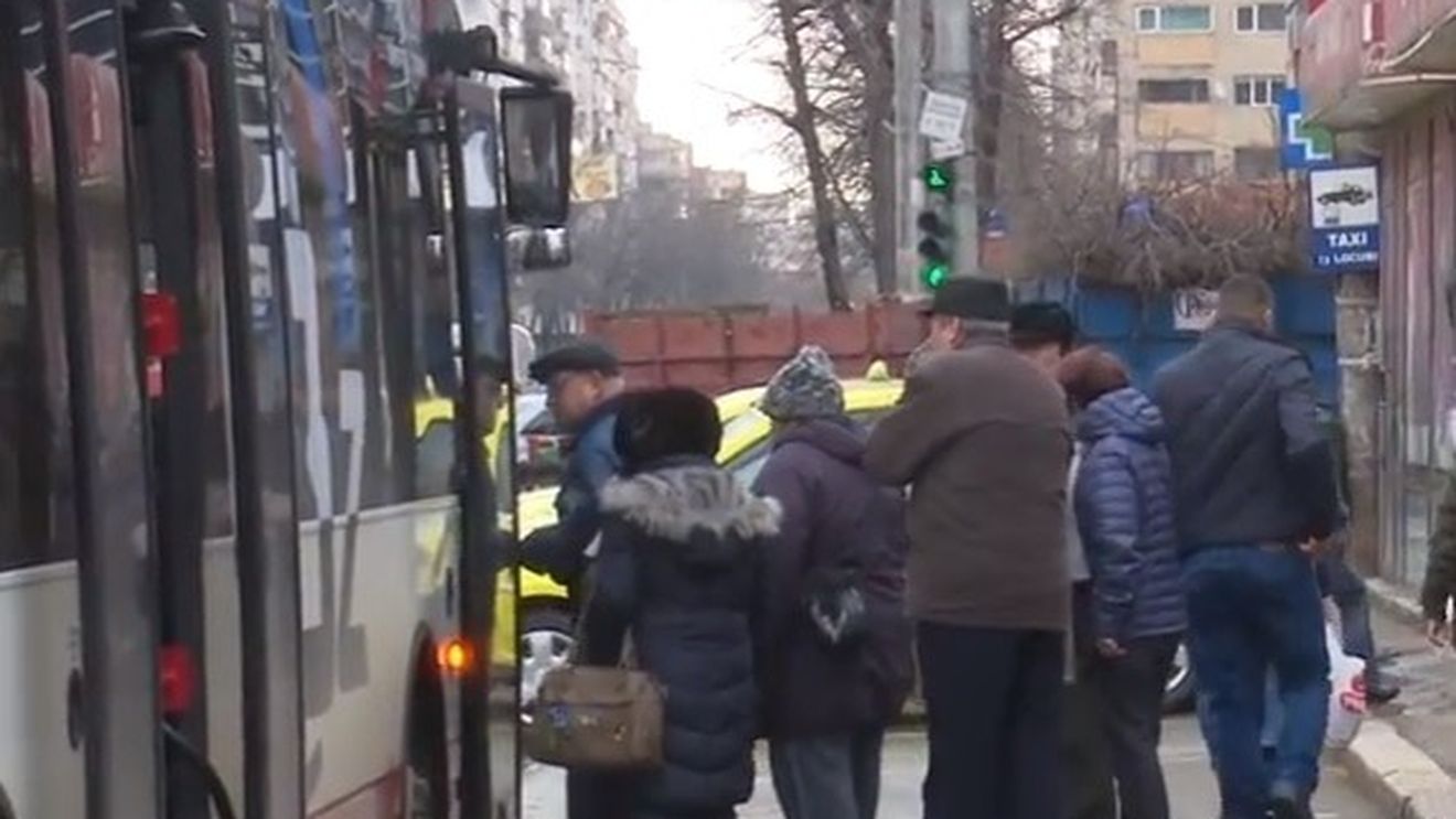 De ce țin cu dinții transportatorii de monopolul ”ratei” interjudețene. Miza spargerii monopolului la transportul pasagerilor: afaceri de zeci de milioane de euro și siguranța călătorilor