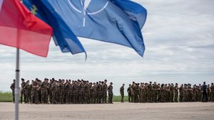 Ar trebui NATO să trimită trupe în Ucraina? Ce cred experții