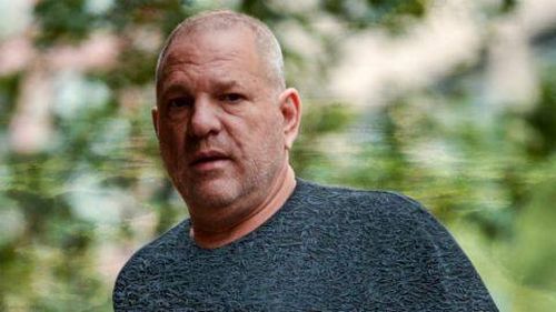 Harvey Weinstein, unul dintre cei mai influenți producători de film de la Hollywood, a fost condamnat la 23 de ani de închisoare pentru agresiune sexuală şi viol