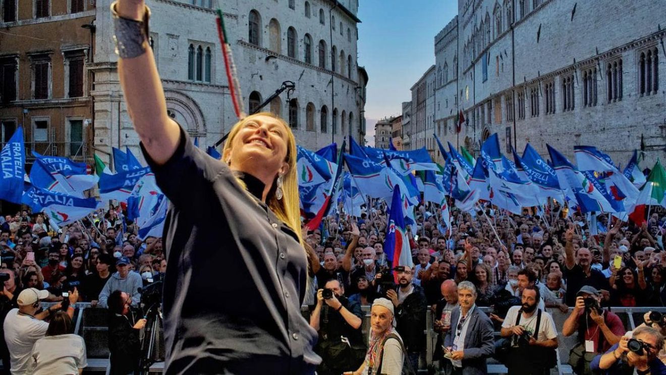 Semnal ideologic dat de Giorgia Meloni: folosește forma masculină a funcției sale, deși e prima femeie care conduce guvernul Italiei