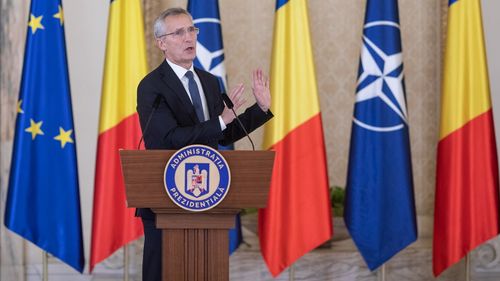 Jens Stoltenberg exprimă solidaritatea NATO cu România, după descoperirea de noi bucăţi de dronă pe teritoriul ţării