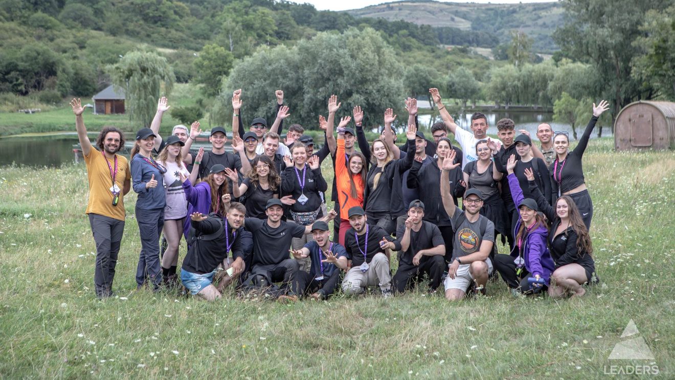 THE Leadership School, ediția a doua: o săptămână de experiențe intense care au transformat 26 de tineri din toată țara în lideri pregătiți pentru viitor