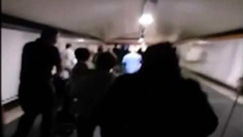 Probleme în trafic la intrările şi ieşirile din principalele oraşe spaniole, din cauza penei de curent;aglomeraţie în supermarketuri