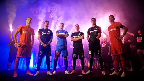 FCSB, amendă de 30.000 de euro, plus sancțiunea de a disputa meciul cu Viking Stavanger cu peluzele închise, din pricina comportamentului rasist al suporterilor