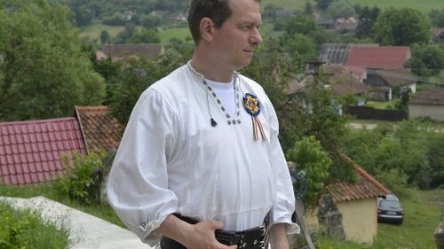 Un controversat militant naționalist care a participat la evenimentele din Valea Uzului vrea să organizeze un marș pentru a celebra o sută de ani de la intrarea Armatei Române în Budapesta