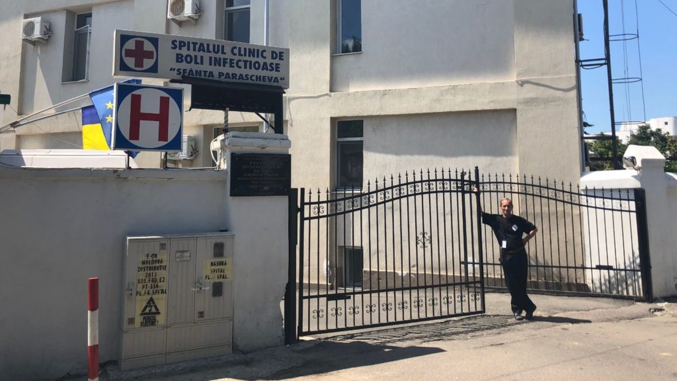 Tânăra din Suceava, suspectă de coronavirus, a fost cazată într-o rezervă care are intrare și ieșire direct în afara spitalului