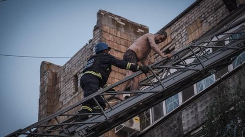 Nouă morți și 82 de răniți este bilanțul final al atacului cu rachete rusești de la Pokrovsk, transmite președintele Zelenski: "Ne pregătim să ne consolidăm aviaţia cu avioane moderne"