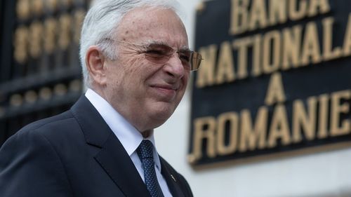 EXCLUSIV AUR l-a tatonat pe guvernatorul Mugur Isarescu pentru o eventuală candidatură la prezidențiale din partea partidului extremist  - surse / Simion: Nu pot să confirm sau să infirm această informație