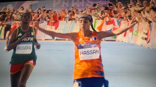 JO Paris 2024: Sifan Hassan, medaliată cu aur la maratonul feminin / Tricolora Delvin Meringor, pe locul 7