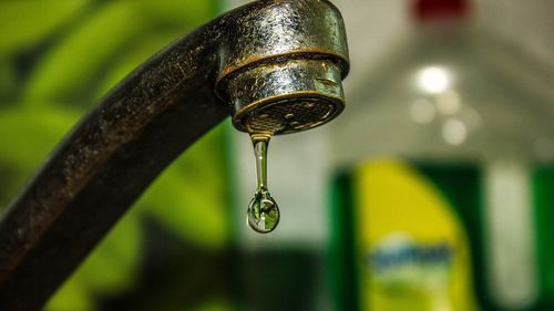 Ministerul Mediului: Afirmaţiile potrivit cărora instituţia ştia despre riscul opririi apei în Prahova sunt false