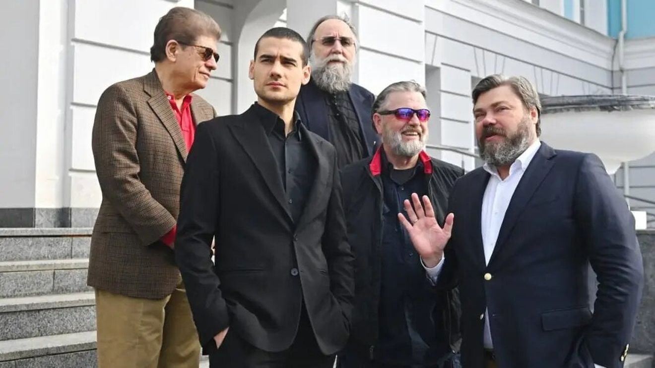 Mario Nawfal, influencerul preferat al lui Musk care a acuzat fraudarea alegerilor din România, s-a întâlnit la Moscova cu Alexander Dughin, ideologul lui Putin, și Konstantin Malofeev, oligarh rus aflat sub sancțiuni occidentale