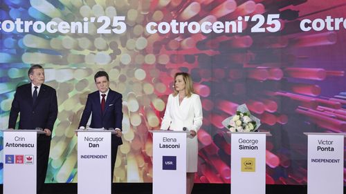 Dezbaterea prezidențială Digi24: Antonescu s-a aliat cu Lasconi, pe tema intrării lui Nicușor Dan în cursă / Ce zic candidații despre Ciolacu premier după alegeri / Acuzații de telenovelă: "Vă rog, să nu ne încăierăm" / George Simion a părăsit dezbaterea, după ce i-a dat flori Elenei Lasconi