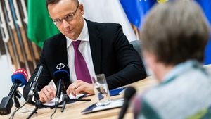 Szijjarto: Parlamentul Ungariei va decide când va avea loc dezbaterea despre ratificarea cererilor de aderare la NATO ale Finlandei și Suediei