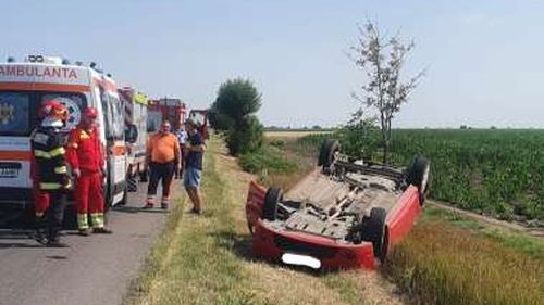 Buzău: Accident pe DN2, în afara localităţii Căldăruşanca / Două persoane au fost rănite
